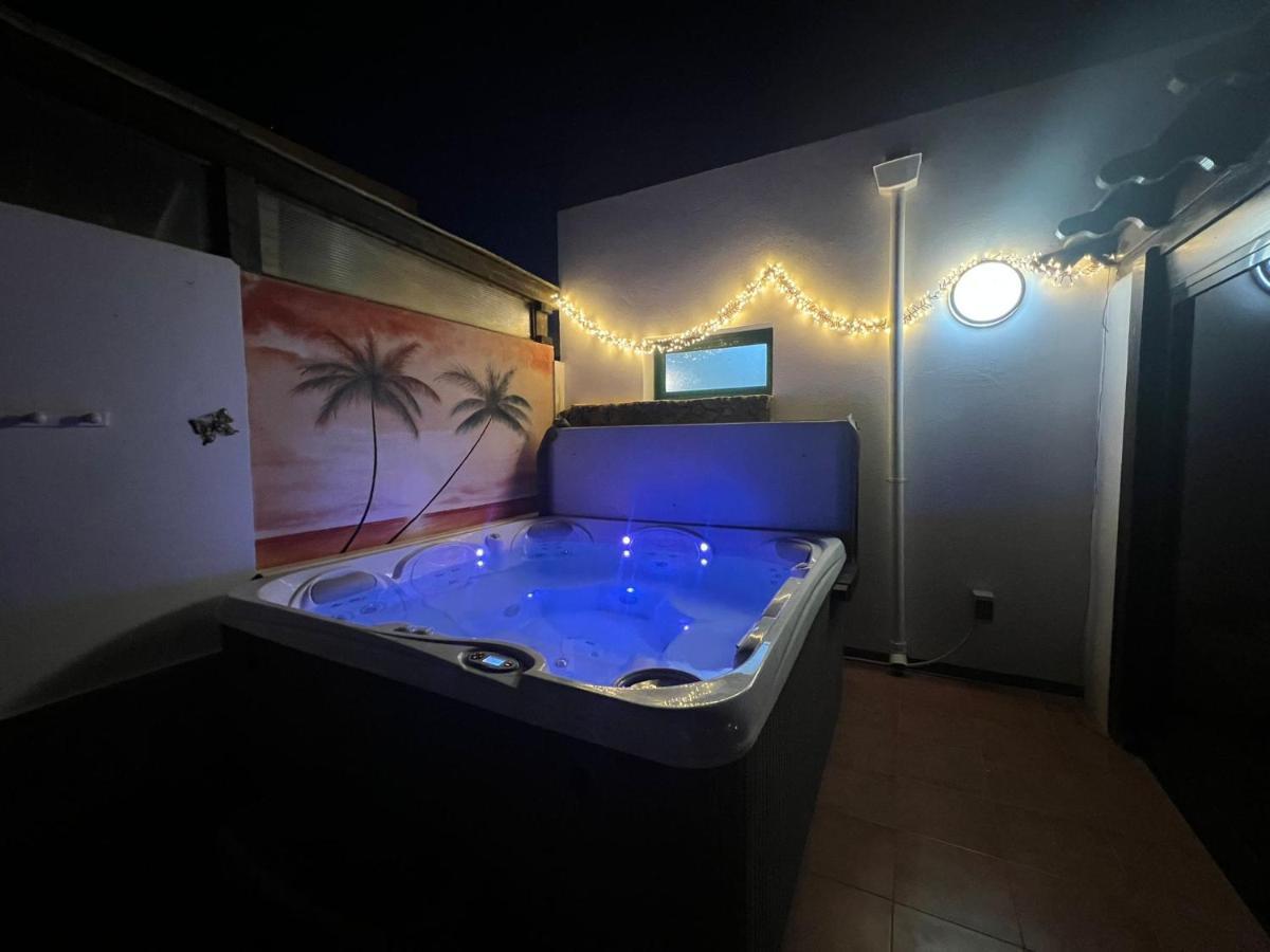 Casa Orilla! Beautiful Private Holiday Villa With Hot Tub 라 올리바 외부 사진