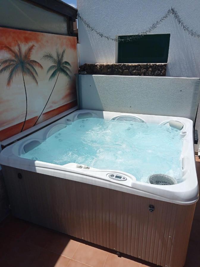 Casa Orilla! Beautiful Private Holiday Villa With Hot Tub 라 올리바 외부 사진