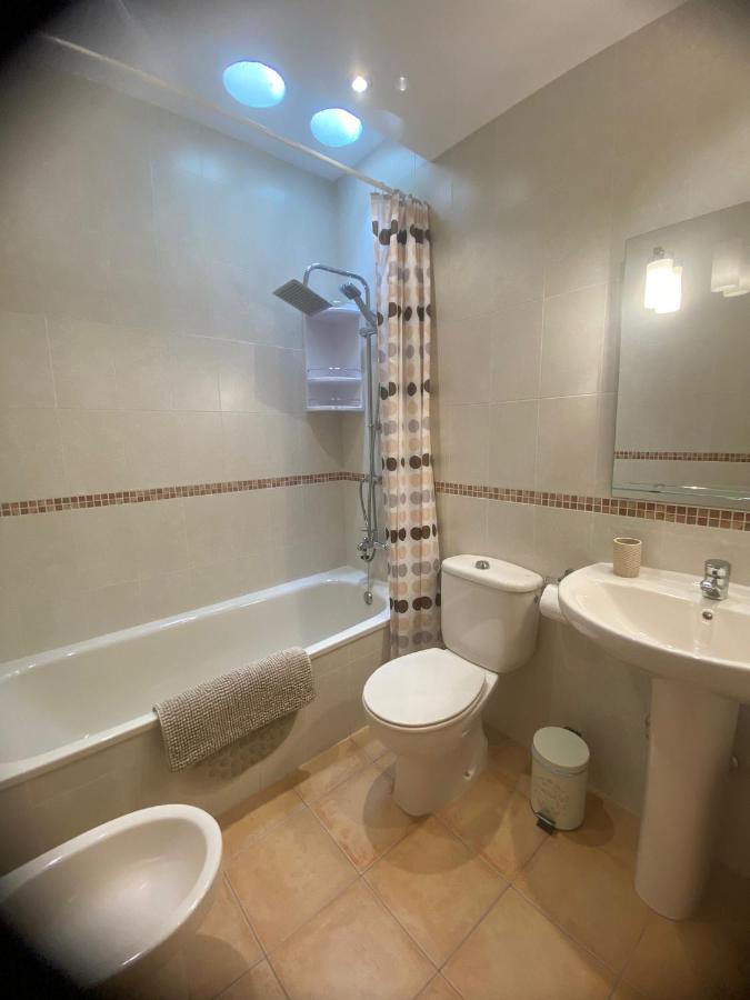 Casa Orilla! Beautiful Private Holiday Villa With Hot Tub 라 올리바 외부 사진